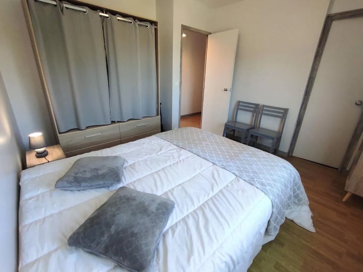Apartment Appartement Renove, Calme 300M Plage, Avec Parking Et Balcon - Beg Meil, Fouesnant - Fr-1-481-55